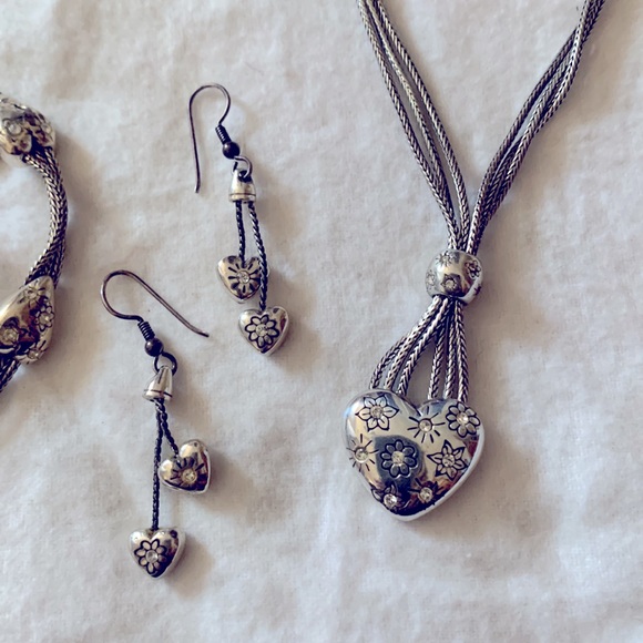 Brighton necklace, bracelet and earring set - Picture 3 of 11